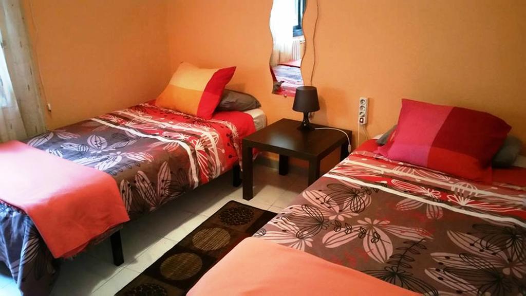 Barcelona Nice & Cozy Residencia De Estudiantes Zewnętrze zdjęcie