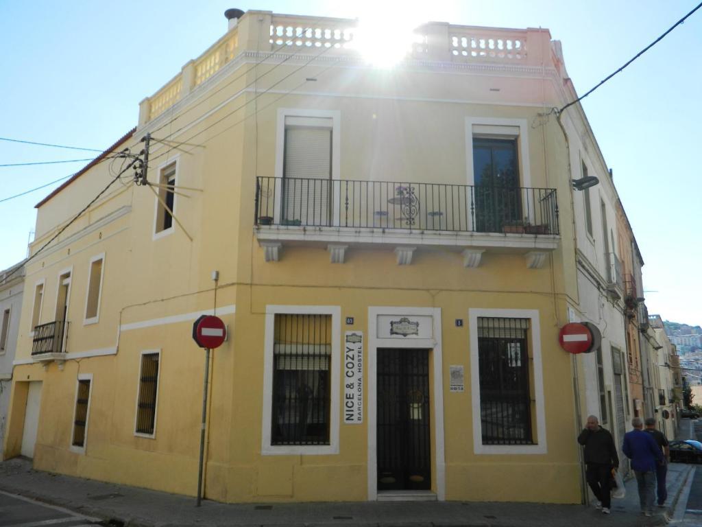 Barcelona Nice & Cozy Residencia De Estudiantes Zewnętrze zdjęcie
