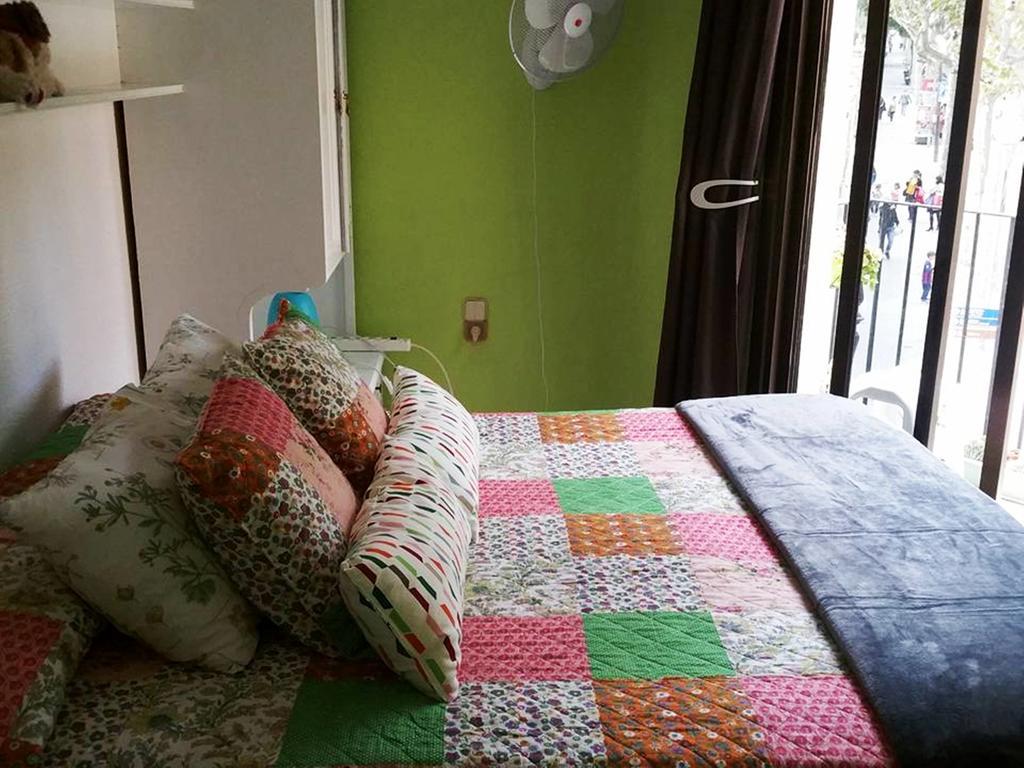 Barcelona Nice & Cozy Residencia De Estudiantes Zewnętrze zdjęcie